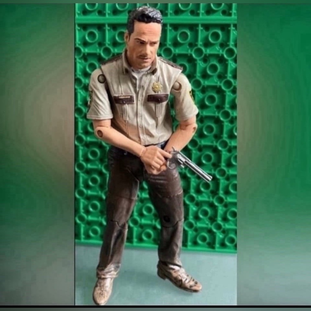 AMC 2011 the Walking Dead 
Series 1 Deputy Rick Grimes Action Figures horror toy